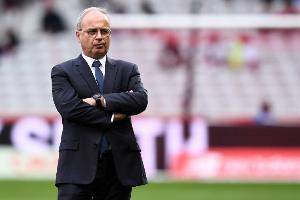 法媒:坎波斯正与一家欧洲豪门谈判加盟,且英超球队也对他感兴趣