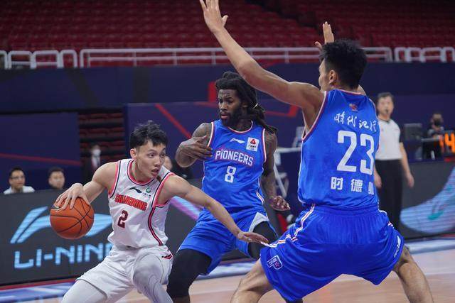 足彩比分直播-威姆斯如入无人之境 广东轰出超高效进攻轻取赛点