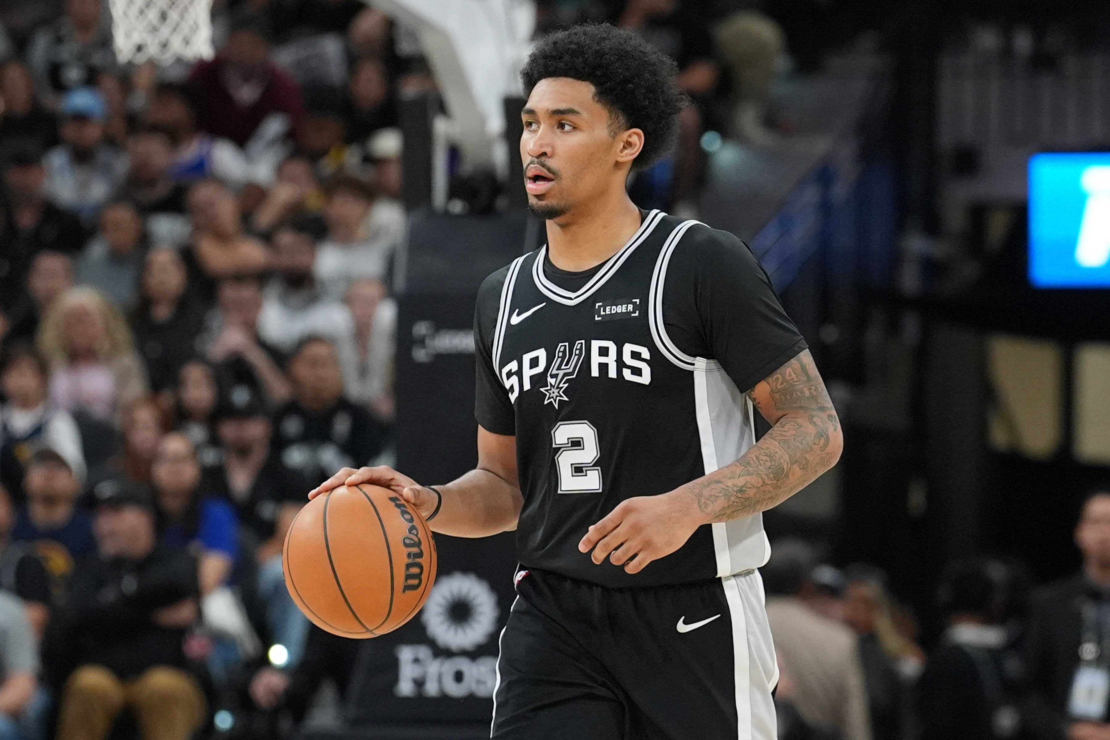 竞彩网-米奇：哈珀目前的状态为每日观察 他右腿肌肉挫伤&amp;没有长期隐患