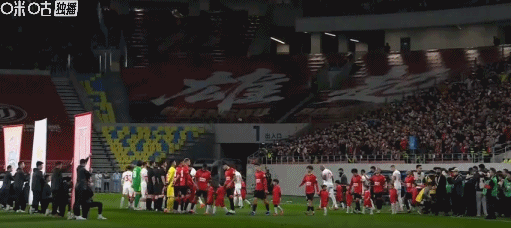 半场：成都0-0海牛，罗慕洛、韦世豪射门中框