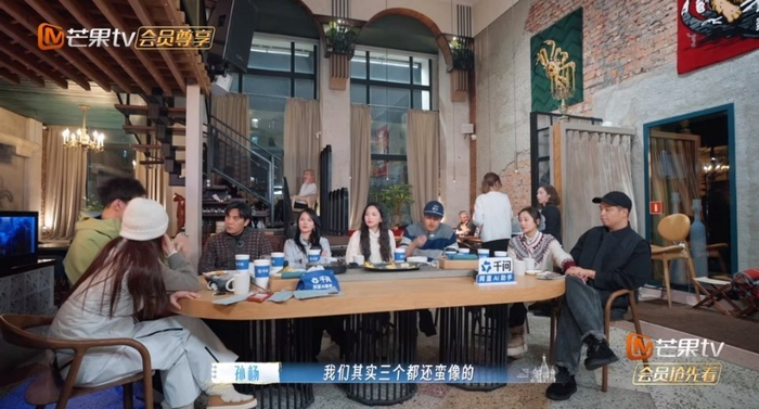 彩票-孙杨节目中哽咽回忆禁赛岁月，家人与张豆豆陪伴渡难关|妻子的浪漫旅行|穿越|阴霾|低谷|煎熬_新浪娱乐_新浪新闻